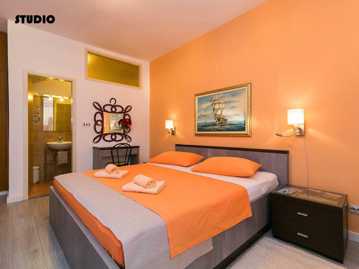 Apartments Nives Пореч Экстерьер фото