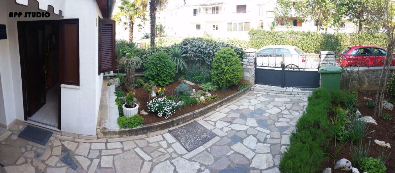 Apartments Nives Пореч Экстерьер фото
